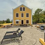 Casal Assis Villa